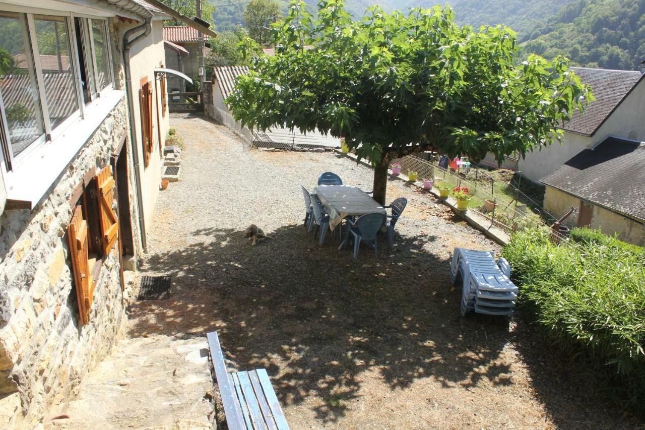 Maison Du Coue Pyrenees Mourtis Gite Pour 2 A 12 Pers Sengouagnet Exteriör bild